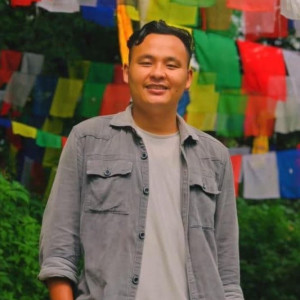 दिनेश थापा मगर