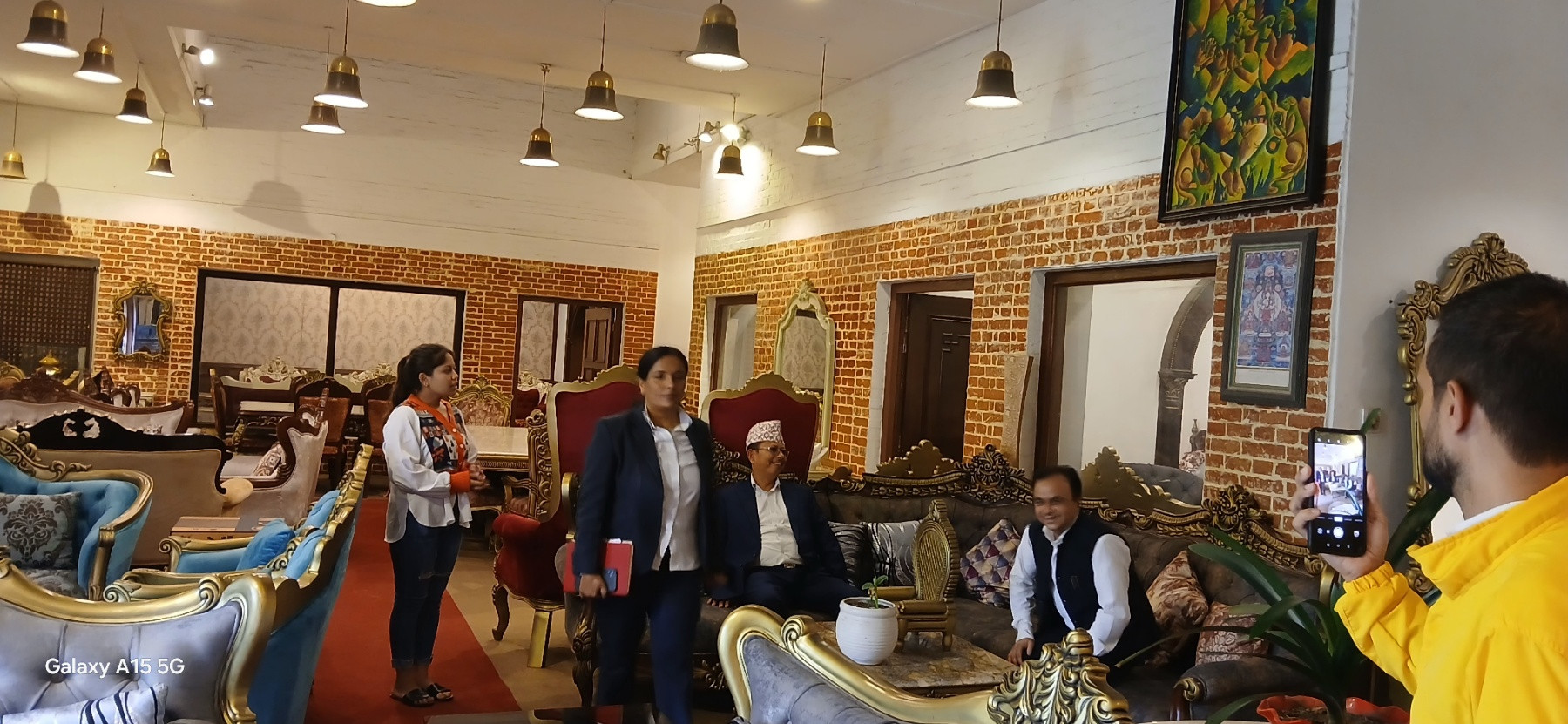 अनुगमनको क्रममा  प्रमुख जिल्ला अधिकारी तुलसी बहादुर श्रेष्ठज्यू र सहायक प्रमुख जिल्ला अधिकारी कल्पना नेपाल पाटन औधोगिक क्षेत्र ललितपुर